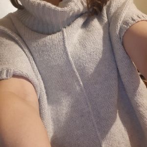 Knit short sleeve baggy turtleneck sweater